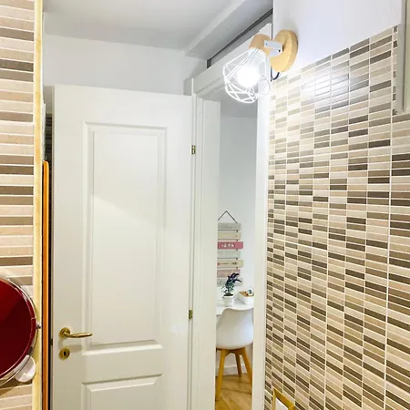 Suitecorso شقة فيبو فالينتيا