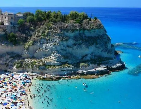 Suitecorso شقة فيبو فالينتيا